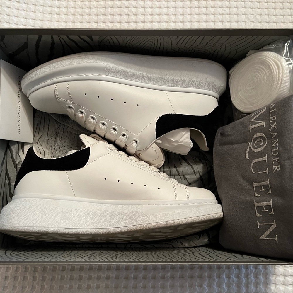 Alexander McQueen Oversized Sneaker